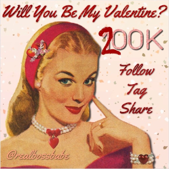 ๐ 200K FOLLOWERS? Whadya say, PFFs? ๐ฅฐ For old time's sake. โค๏ธ - Picture 1 of 6